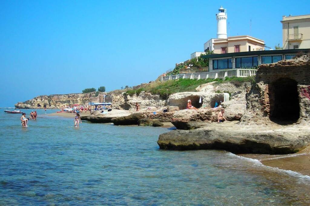 Roman Riviera Anzio Buitenkant foto